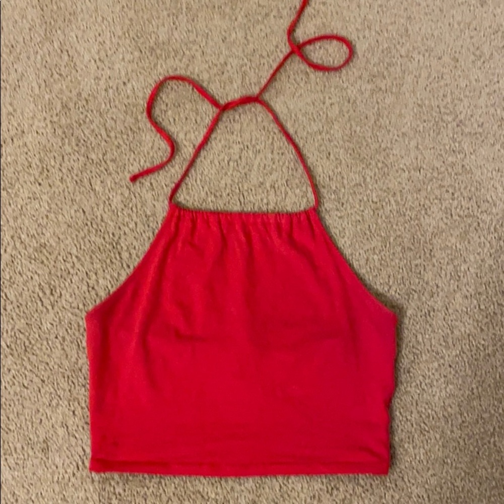 Red cropped tank